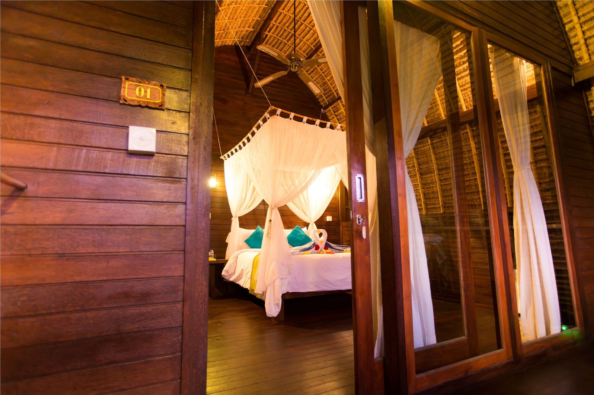 Sunset Coin Lembongan Hotel Nusa Lembongan Exterior foto