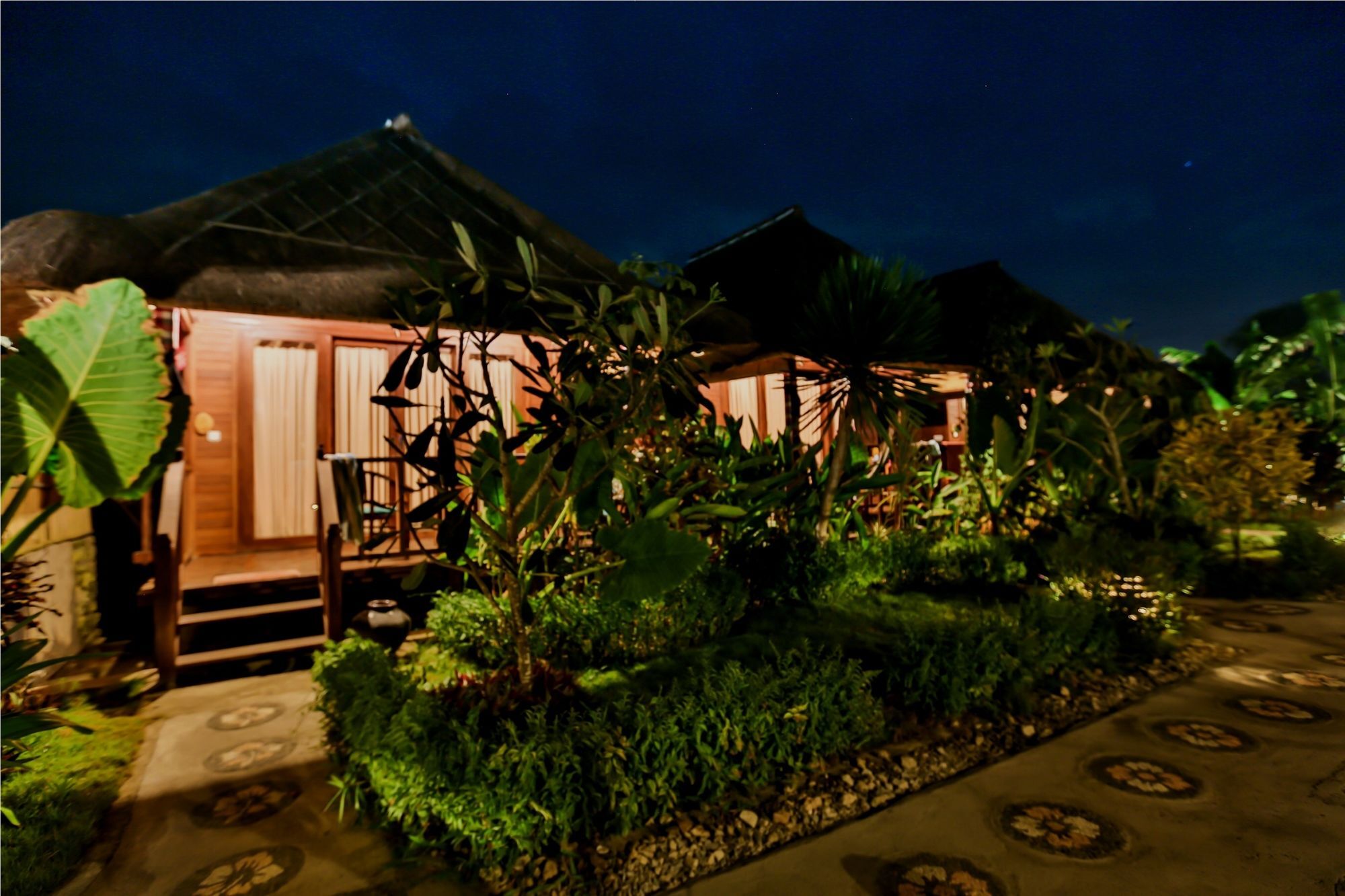 Sunset Coin Lembongan Hotel Nusa Lembongan Exterior foto