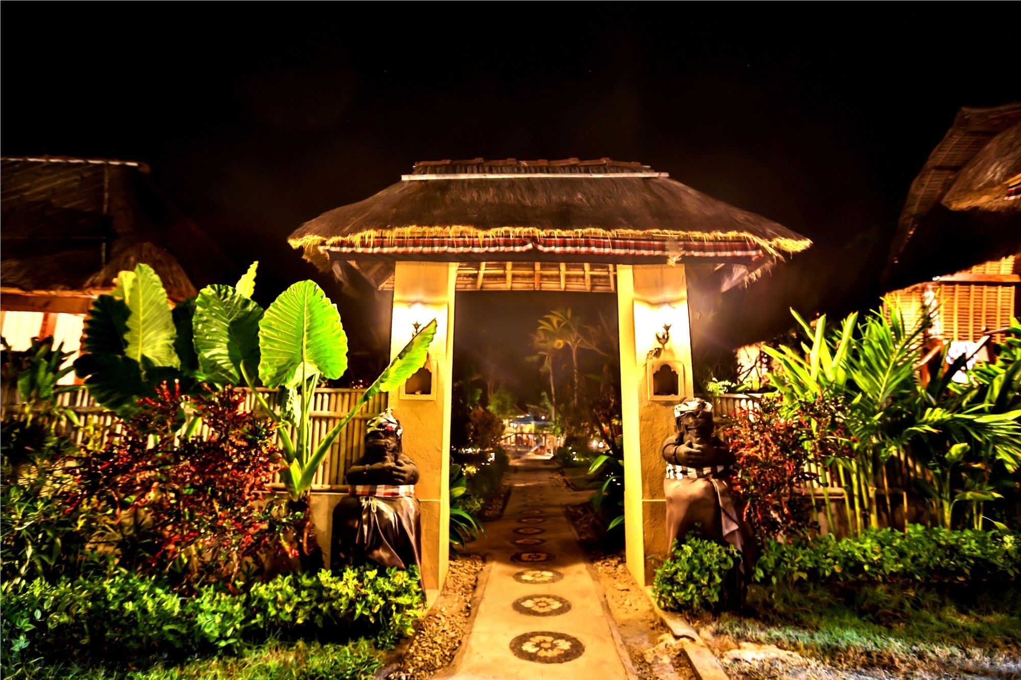 Sunset Coin Lembongan Hotel Nusa Lembongan Exterior foto